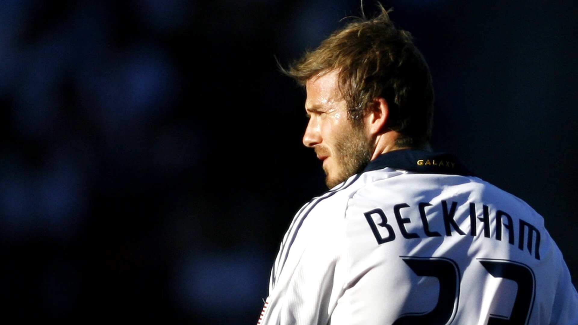 皮特·卡普尔展现出强大的耐力与速度，成为比赛中的加速器，卡特皮特森