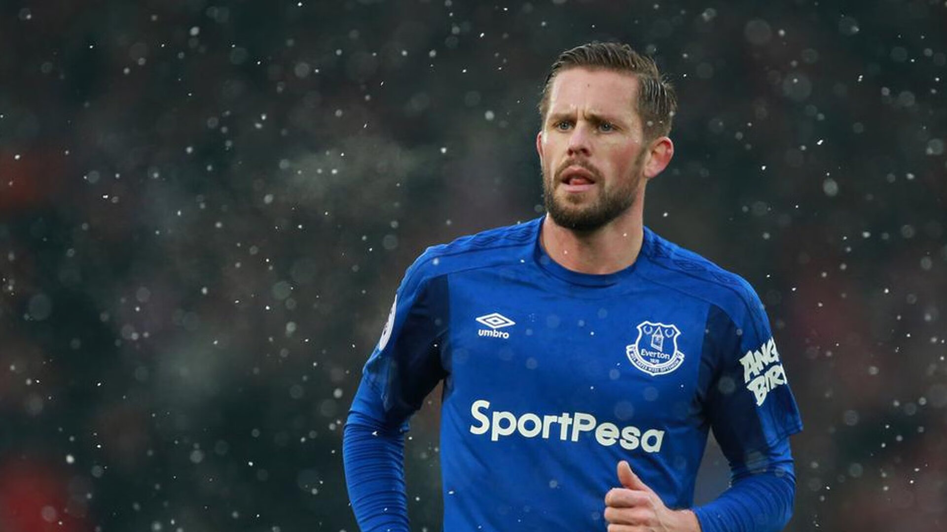 莱谢恩·卡萨斯稳扎稳打掌控比赛节奏，莱卡恩在哪